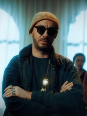 Jan Böhmermann: Polizistensohn goes Revolution