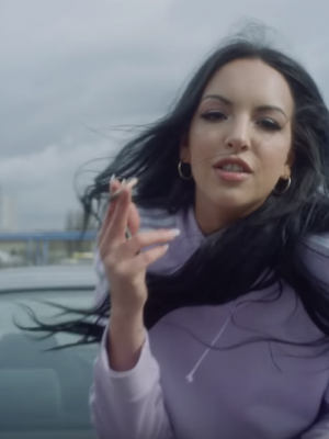 Juju: Rapperin bekommt Stress mit der Polizei