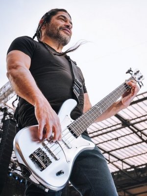 Live in Berlin: Metallica covern Rammsteins
