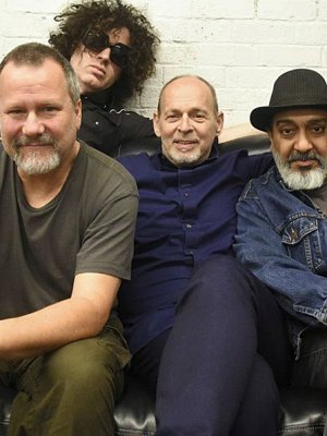 MC50: Supergroup mit Grunge-Ikonen