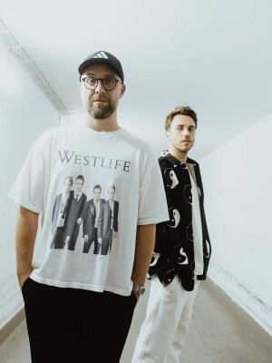 Mark Forster & Clueso: Mit 200 km/h im Klischee-Tunnel