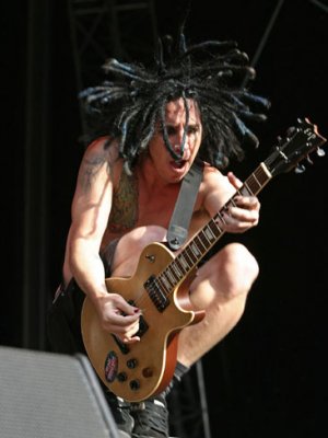 NOFX: Neuer Song