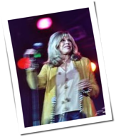 Nancy Sinatra: Fans st&uuml;rmten die B&uuml;hne