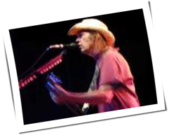 Neil Young: Exklusiver Song f&uuml;r Terror-Opfer