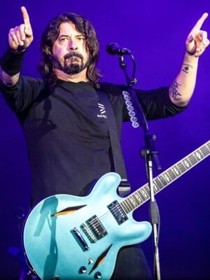 Night Fever 3.0: Foo Fighters covern The Bee Gees