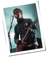 Oasis: Alan fliegt raus&comma; Justin p&ouml;belt