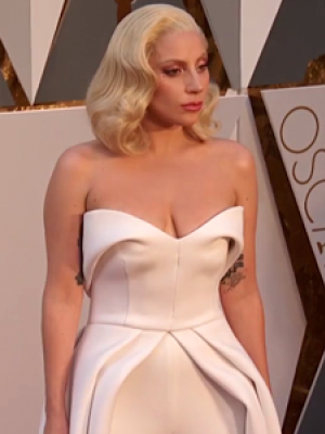 Oscars 2016: Kesha bedankt sich bei Lady Gaga