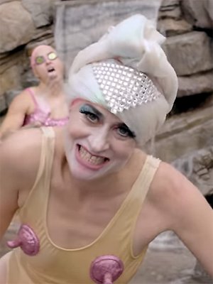 Peaches: 