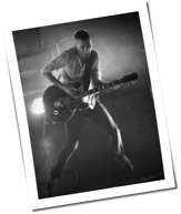 Refused: Die Hardcore-Legenden feuern ihren Gitarristen
