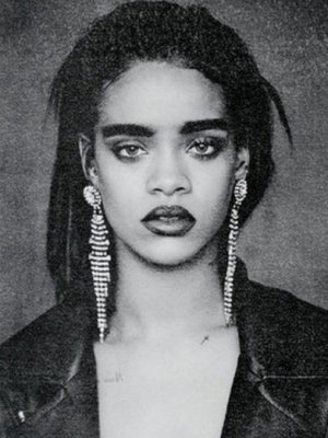 Rihanna: Blutiges Video zu