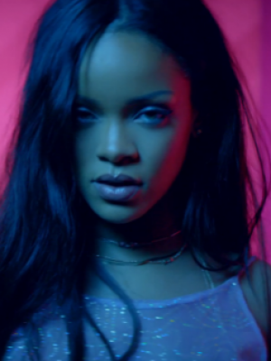 Rihanna ft. Drake: Zwei neue Videos zu