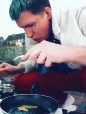Schockierende Videos: Felix Krull dreht durch