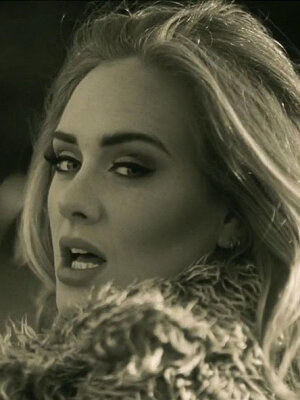 Schuh-Plattler: Adele und Liam trösten EM-Verlierer