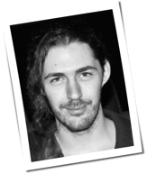 Schuh-Plattler: Hozier verklagt Chilly Gonzales