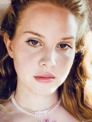 Schuh-Plattler: Lana Del Rey will Rache