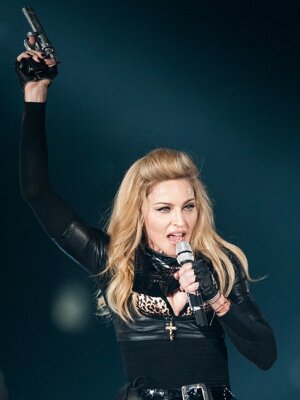 Schuh-Plattler: Madonna-Tourstart: Über Engel und Blowjobs