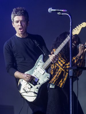 Schuh-Plattler: Stadien buhlen um Oasis-Reunion