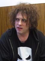 Schuh-Plattler: The Cure, Burial, Notwist, etc.