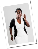 Sharon Jones: Mit neuem Album und Video zur&uuml;ck