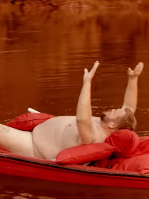 Sido & Monchi: Nackt im Ruderboot