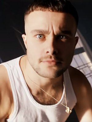 Slaves: Neues Video zu