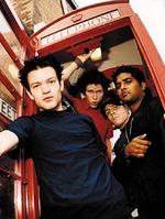Sum 41: Von UN-Soldaten evakuiert