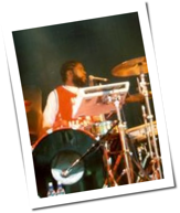 The Roots: Tourbusunfall in Frankreich