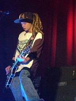 Tokio Hotel-Tom: Vom Saiten- zum Faustschwinger?