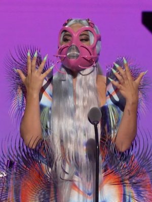 VMAs: Lady Gaga sahnt ab, Miley Cyrus geht leer aus