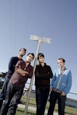Vampire Weekend: Neue Videos zu 
