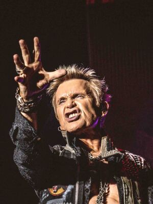 Vorchecking: Ghost, Billy Idol, Machine Head