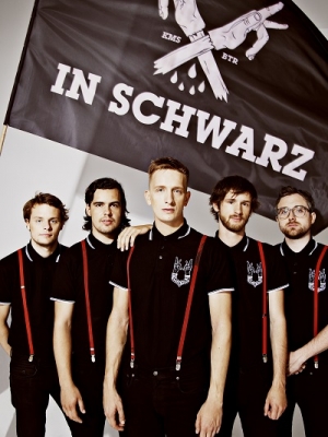 Vorchecking: Kraftklub, Slash, Lary