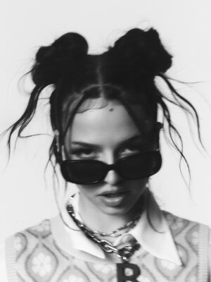 Vorchecking: Nina Chuba, Adam Lambert, Gorillaz