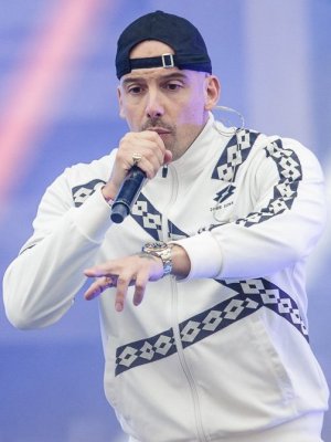 Vorchecking: RAF Camora, Faber, 102 Boyz