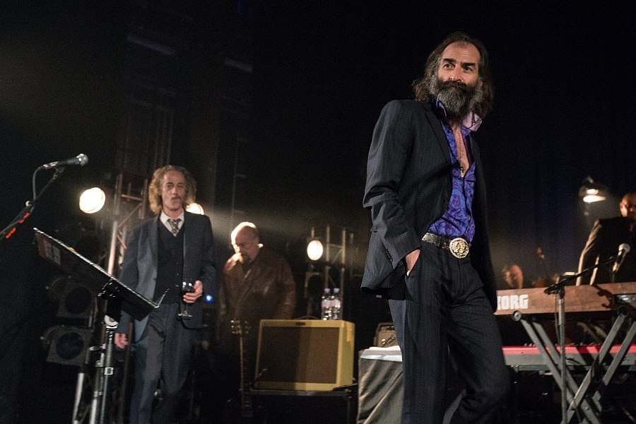 Nick Cave – Beim einzigen Record-Release-Gig in Deutschland. – Auftritt: The Bad Seeds.