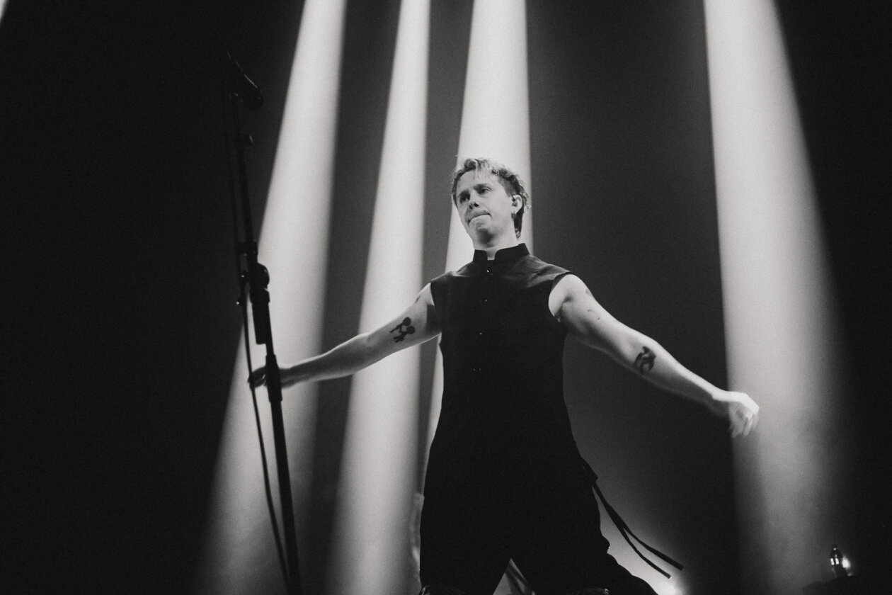 Nothing But Thieves – Conor Mason.