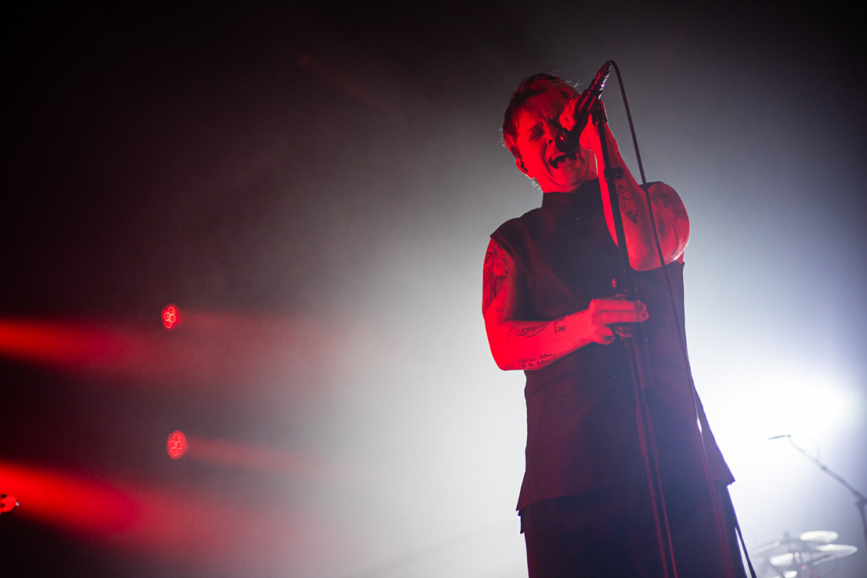 Nothing But Thieves – Conor Mason.