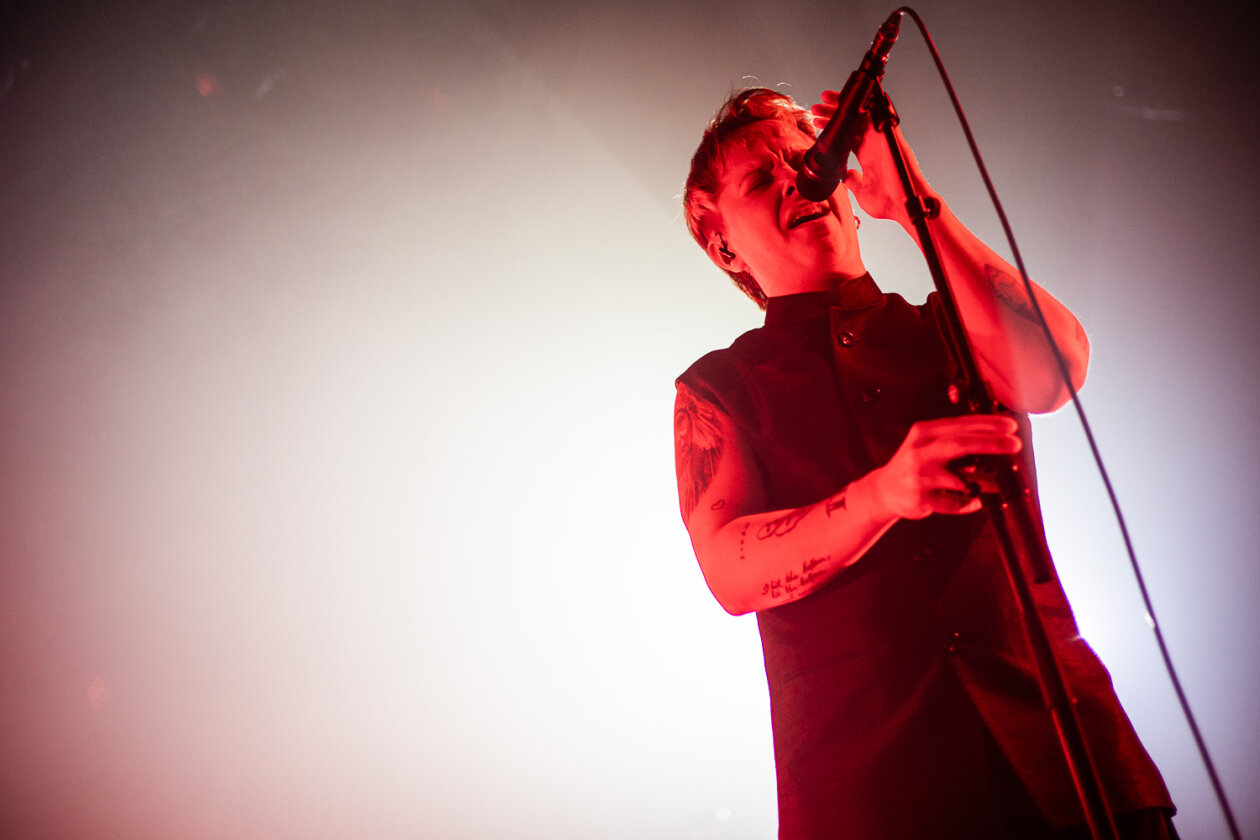 Nothing But Thieves – Hit um Hit aus England: die Tour zum fulminanten vierten Album " Dead Club City". – Conor Mason.