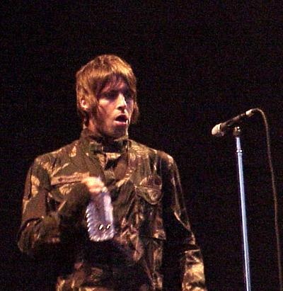 Oasis live auf dem Gurtenfestival bei Bern (2001) – Liam