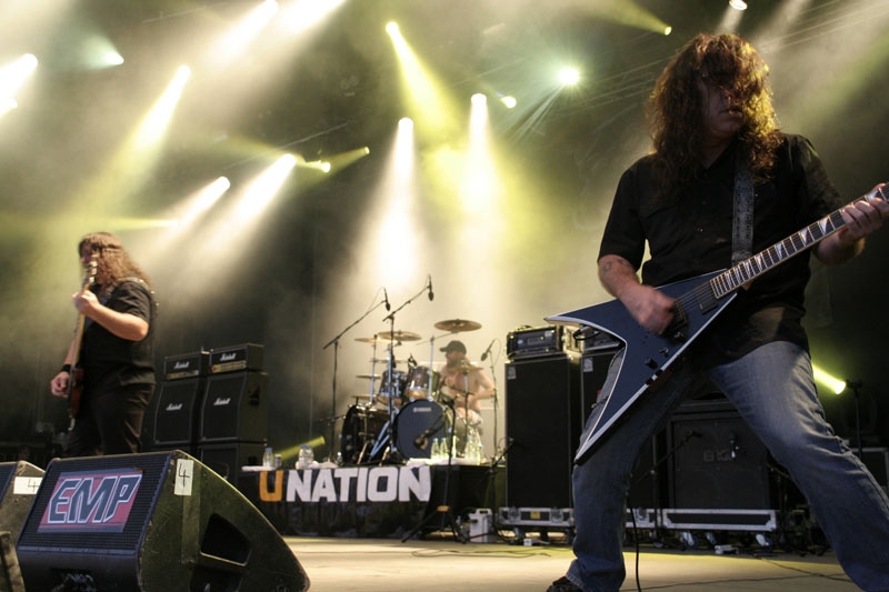 Grooves und mörderische Growls. – Obituary