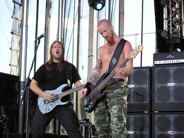One Man Army & The Undead Quartet – Auf der Bühnen zeigt sich die One Man Army alles andere als untot. – 