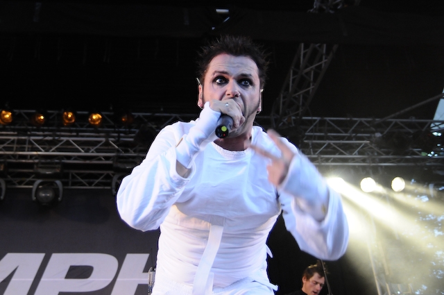 Oomph! auf dem 4. Amphi-Festival in Köln. – 