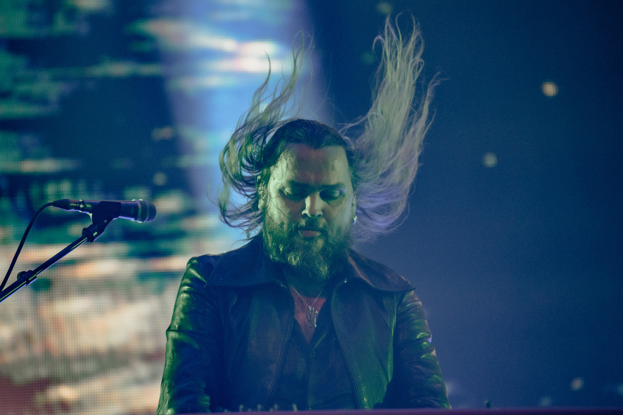 Bombast-Feuerwerk im Tempodrom: Die schwedischen Prog-Metaller lassen die Halle beben. – Opeth.