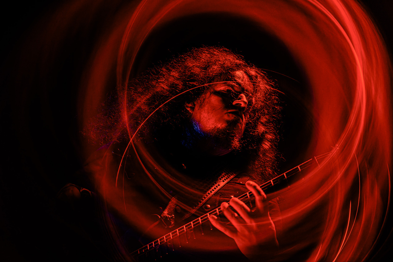 Bombast-Feuerwerk im Tempodrom: Die schwedischen Prog-Metaller lassen die Halle beben. – Opeth.