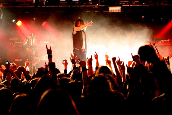 Der Hauptgang der Schlachtplatte des Killfest. – Overkill in action