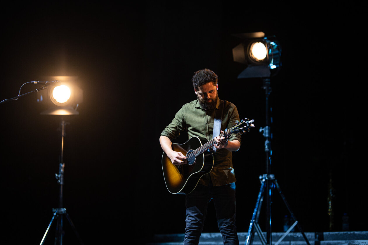 Als Support für George Ezra unterwegs. – Passenger.