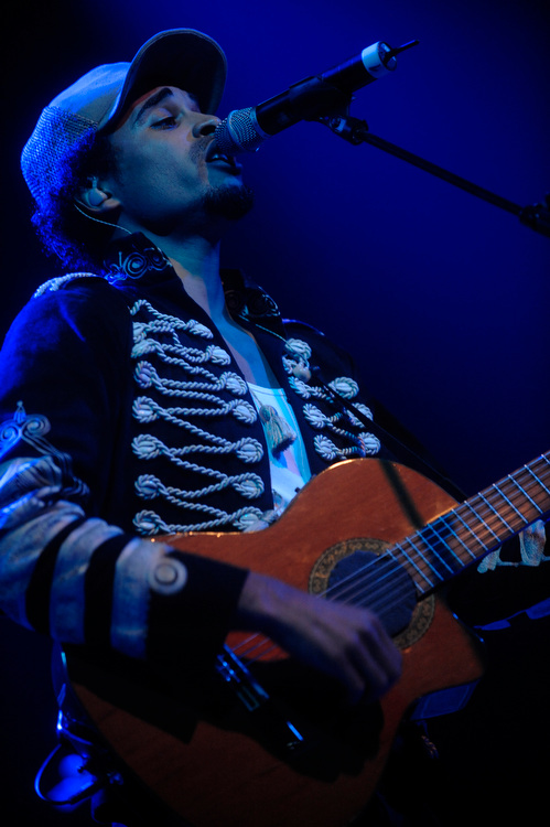 Die "Free-Patriation"-Tour macht Station in Köln. – Patrice auf seiner "Free-Patriation"-Tour