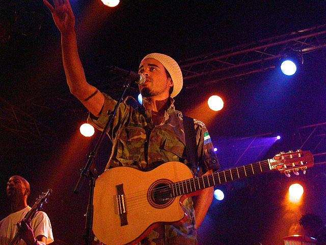 Die Tournee-Karawane zeltet am Bodensee - Patrice live 2005. – Patrice live - Zeltfestival Konstanz 2005.