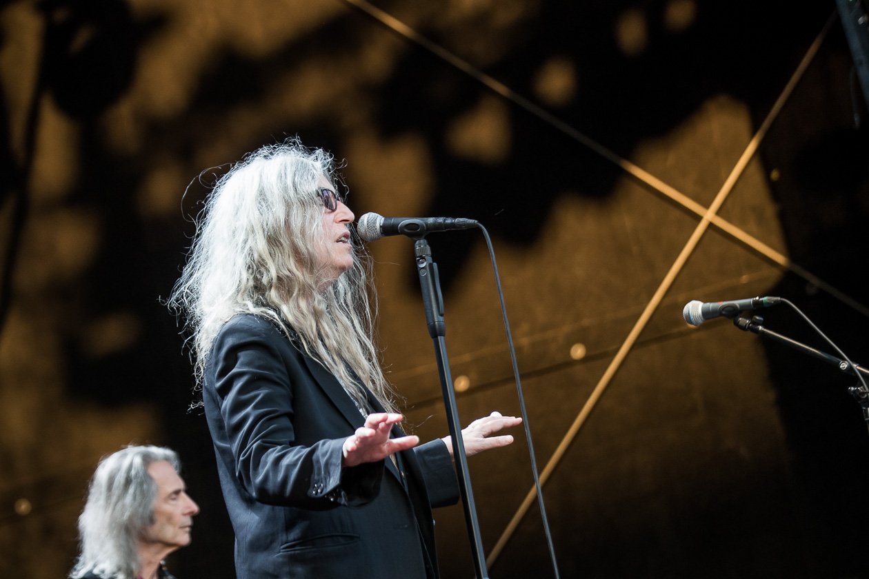 Eine Musiklegende direkt am Dom. – Patti Smith.