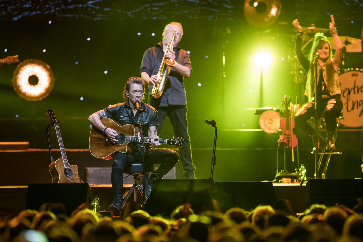 Auf "MTV Unplugged"-Tour. – Peter Maffay.